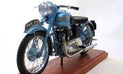 Triumph 6T Thunderbird 1:8