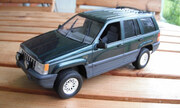 1995 Jeep BJ 212ACherokee Laredo 1:24