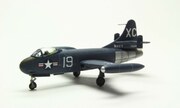 Jagdflugzeug Vought F6U-1 Pirate 1:144