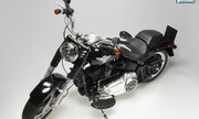 Harley Davidson FLSTFB Fat Boy Lo 2010 1:6