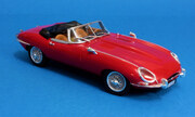 Jaguar E-Type Roadster 1:24