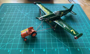 Tarmac Tow Tractor 1:72