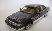 1997 Ford Crown Victoria 1:25