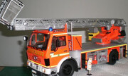 Mercedes-Benz Drehleiter 23/12 1:24