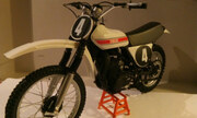 YAMAHA YZ 250 1:6