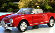 Alfa Romeo Giulietta Spider 1:24
