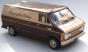 Dodge Van 1:25