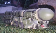 RS-12M Topol auf MAZ 7917 1:72