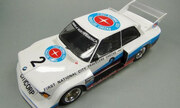 BMW 320i 1:24