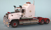 Mack Titan 1:24