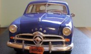 Ford Club Coupé 1949 1:24